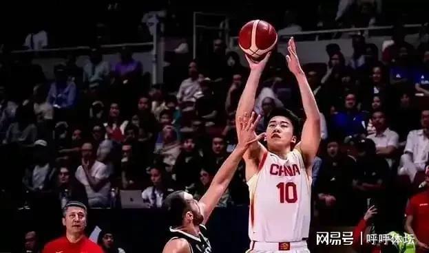 hth华体官方下载-王俊杰-郭导临别嘱咐我在美国一定要自律，细节到包括交什么朋友