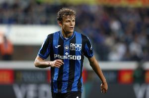 记者：米兰可能报价1500万欧＋佳夫交换亚特兰大后卫斯卡尔维尼